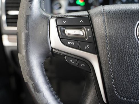 Used 2017 Toyota Land Cruiser AWD/4WD image 13