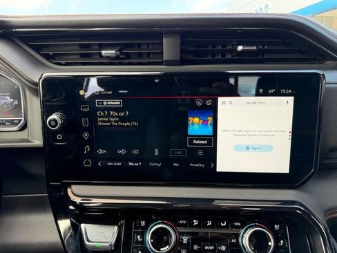 Used 2024 GMC Sierra 1500 AT4 w/ AT4 Preferred Package image 14