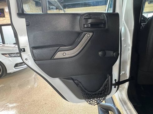 Used 2012 Jeep Wrangler Unlimited Sport w/ Connectivity Group AWD/4WD image 15