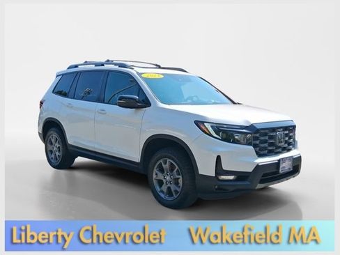 Used 2024 Honda Passport TrailSport image 1