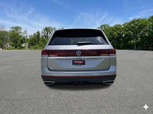 Used 2025 Volkswagen Atlas SE FWD image 7