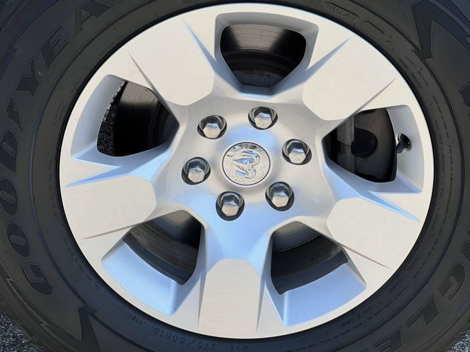 Used 2023 RAM 1500 Big Horn AWD/4WD image 9