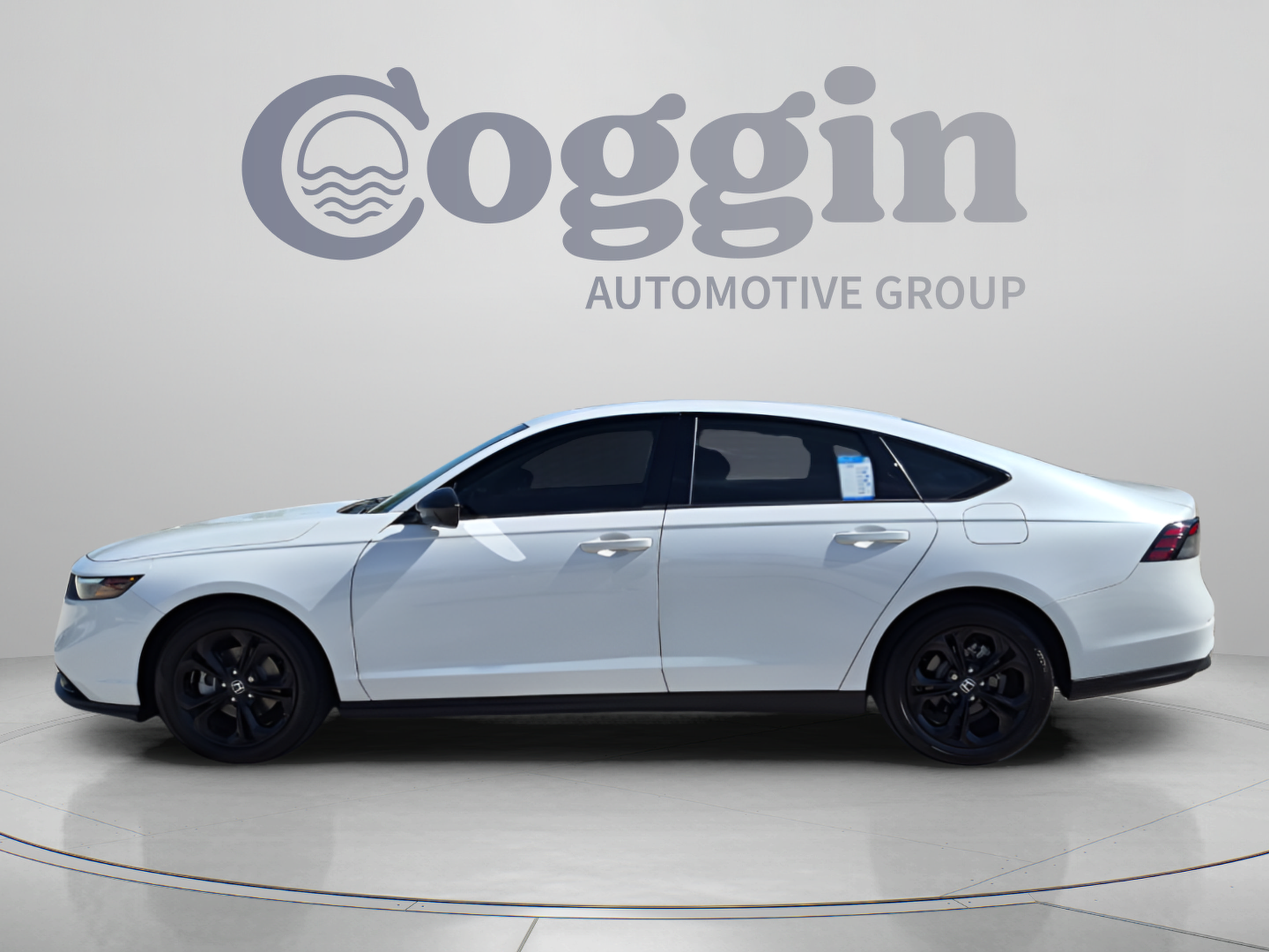 Certified 2025 Honda Accord SE image 3