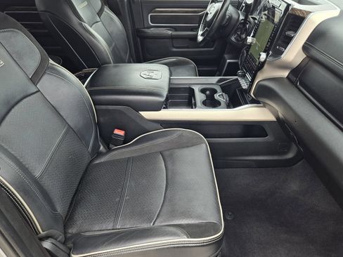 Used 2020 RAM 3500 Laramie AWD/4WD image 15