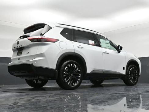 New 2026 Nissan Rogue SV image 33