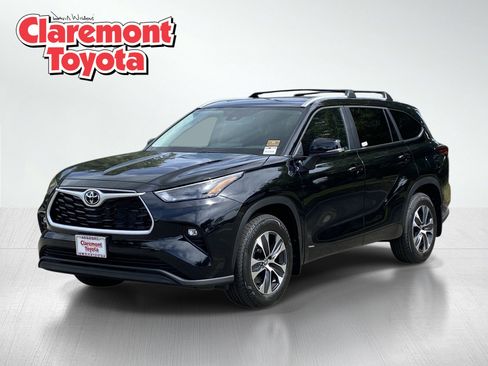 New 2026 Toyota Highlander XLE AWD/4WD image 1