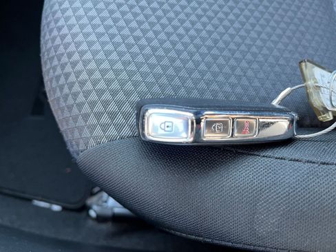 Used 2025 Kia Soul LX w/ LX Technology Package image 22