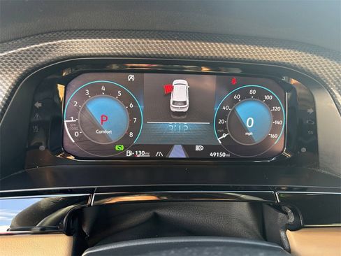 Used 2024 Volkswagen Atlas Cross Sport SEL image 18