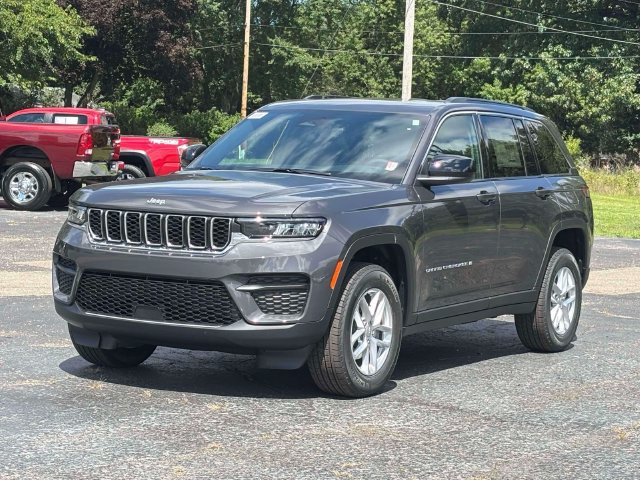 New 2026 Jeep Grand Cherokee Laredo X AWD/4WD image 32