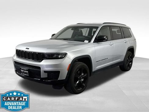 Used 2023 Jeep Grand Cherokee L Laredo AWD/4WD image 3