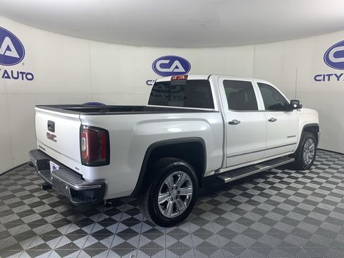Used 2018 GMC Sierra 1500 SLT AWD/4WD image 3