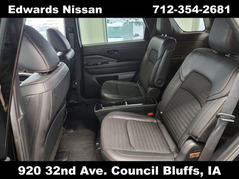 Used 2024 Nissan Pathfinder Rock Creek image 17