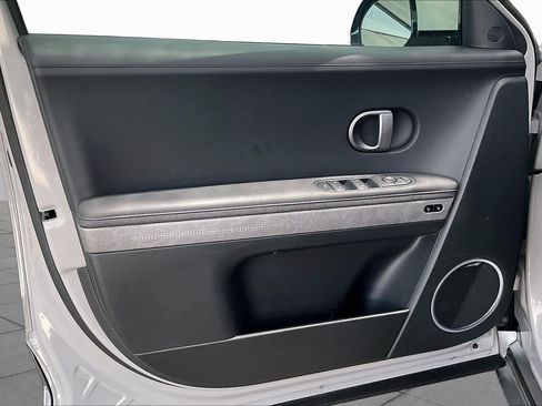 Certified 2025 Hyundai Ioniq 5 Limited AWD/4WD image 21