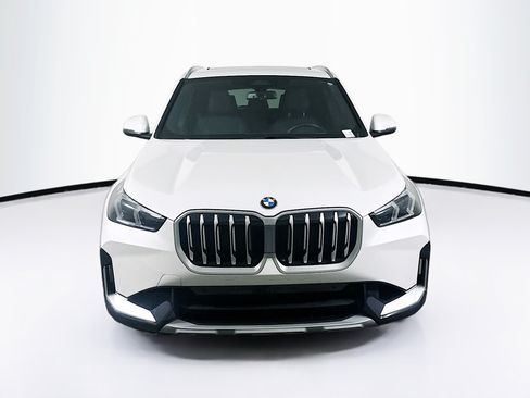 Used 2025 BMW X1 xDrive28i AWD/4WD image 2