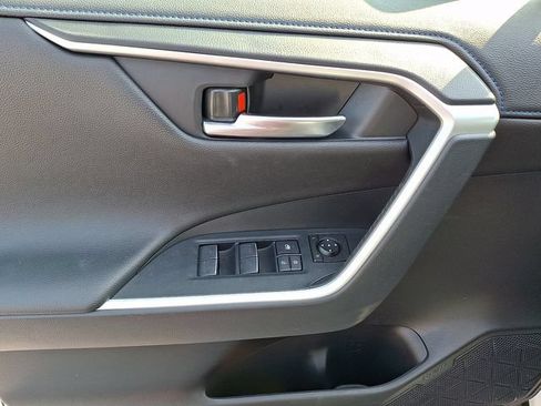 Certified 2022 Toyota RAV4 XSE w/ XSE Grade Weather Package AWD/4WD image 12