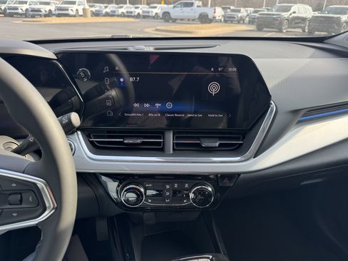 New 2026 Chevrolet Trax LT image 19