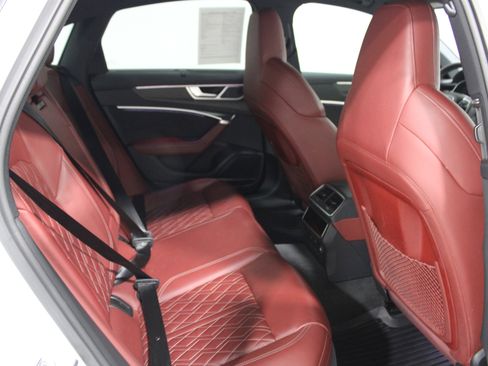 Used 2022 Audi S6 Prestige image 23