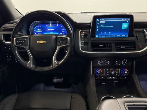 Used 2022 Chevrolet Suburban LT image 12