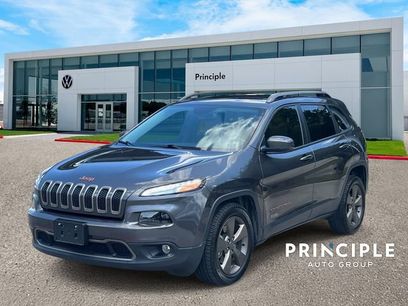 Used 2017 Jeep Cherokee Latitude w/ Safety/Convenience Group
