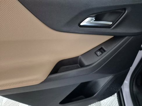 New 2026 Chevrolet Equinox ACTIV w/ Convenience Package III image 13