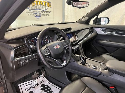Used 2023 Cadillac XT6 Premium Luxury w/ Technology Package image 16