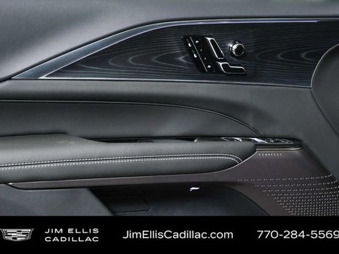 New 2026 Cadillac Lyriq Luxury image 6