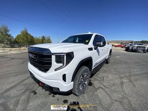 Used 2022 GMC Sierra 1500 AT4 w/ AT4 Premium Package AWD/4WD image 1