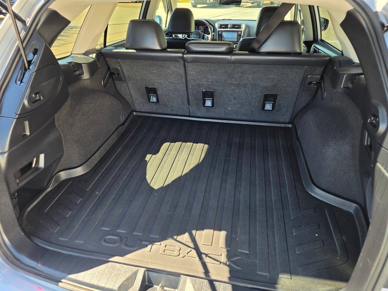 Used 2019 Subaru Outback 2.5i Limited AWD/4WD image 29