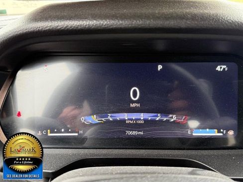 Used 2023 Jeep Grand Cherokee L Laredo image 12