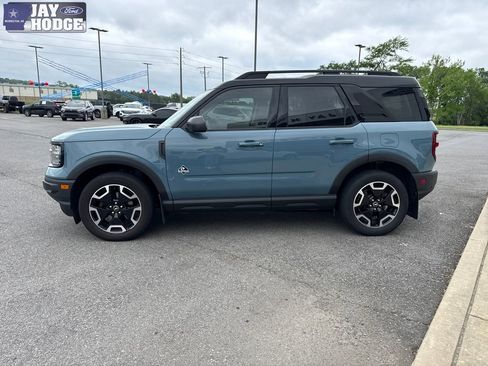 Used 2021 Ford Bronco Sport Outer Banks image 3