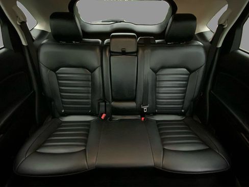 Used 2024 Ford Edge SEL AWD/4WD image 14