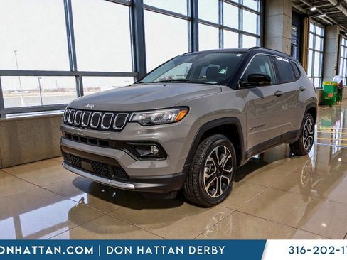 Used 2022 Jeep Compass Limited AWD/4WD image 25