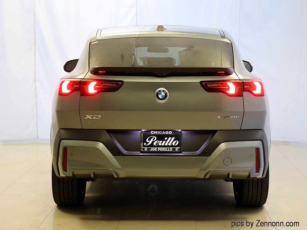 New 2026 BMW X2 xDrive28i w/ Technology Package AWD/4WD image 7