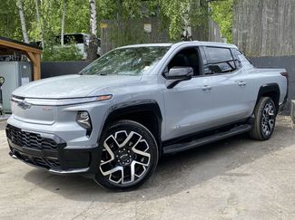 Used 2025 Chevrolet Silverado EV RST AWD/4WD video 1
