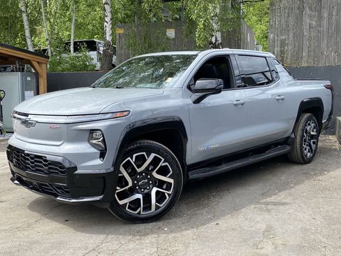 Used 2025 Chevrolet Silverado EV RST AWD/4WD image 1