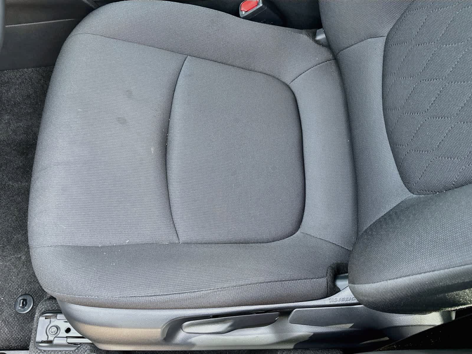 Used 2026 Toyota Corolla Cross LE FWD image 18