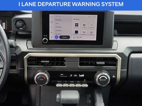 Used 2024 Toyota Tacoma SR image 17