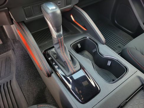 Used 2023 Nissan Frontier PRO-4X w/ Technology Package image 13