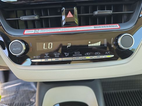 New 2026 Toyota Corolla LE FWD image 25