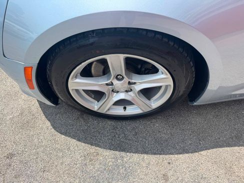 Used 2017 Chevrolet Camaro LT RWD image 9
