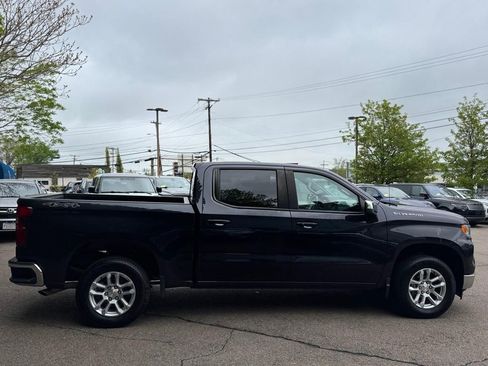 Used 2024 Chevrolet Silverado 1500 LT AWD/4WD image 7