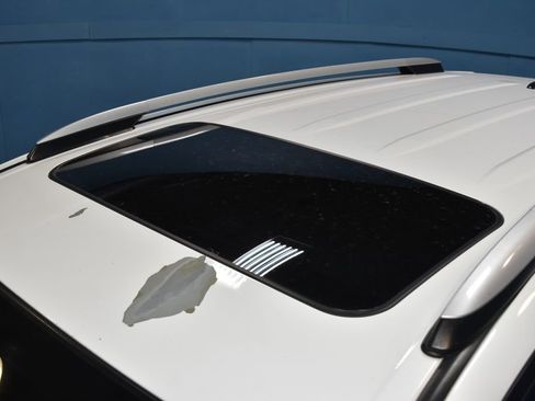 Used 2015 Toyota RAV4 XLE image 24