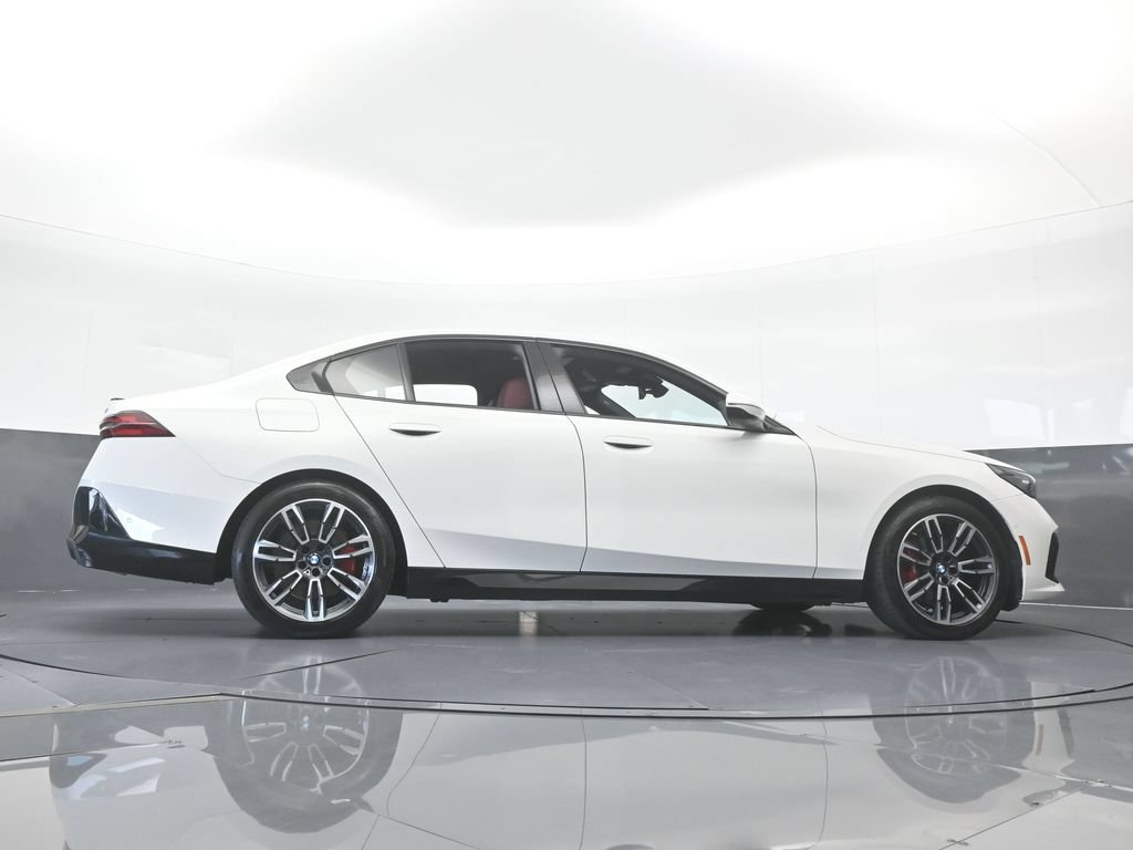 Used 2027 BMW 530i RWD image 69