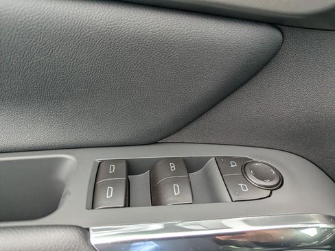 New 2026 Chevrolet Traverse LT w/ Driver Confidence Package image 39