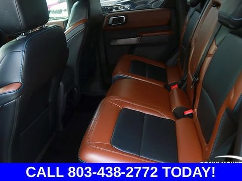 Used 2023 Ford Bronco Outer Banks AWD/4WD image 17