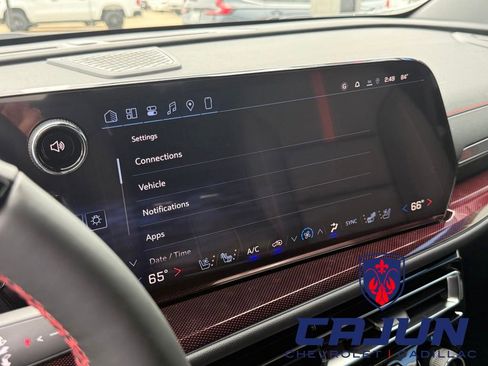 New 2026 Chevrolet Traverse RS w/ LPO, Floor Liner Package FWD image 12