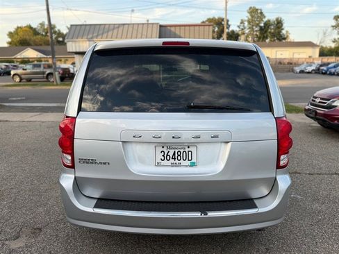 Used 2012 Dodge Grand Caravan SE image 6