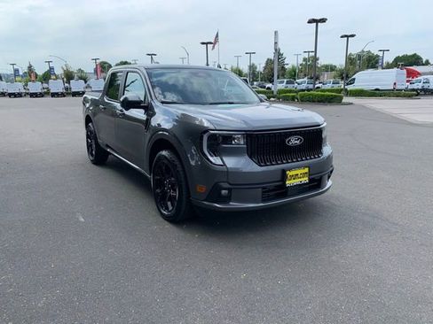 New 2025 Ford Maverick Lobo image 8