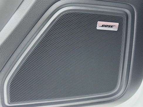 New 2026 Porsche Macan S image 12