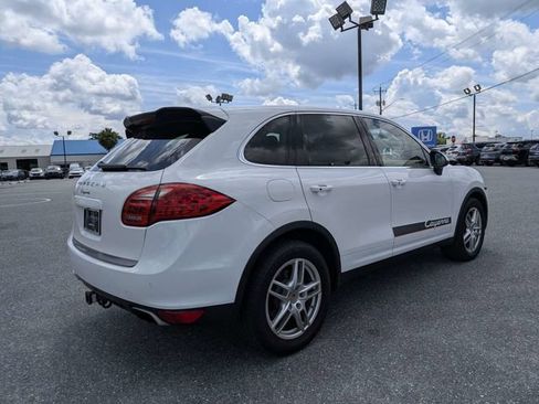 Used 2014 Porsche Cayenne AWD/4WD image 3